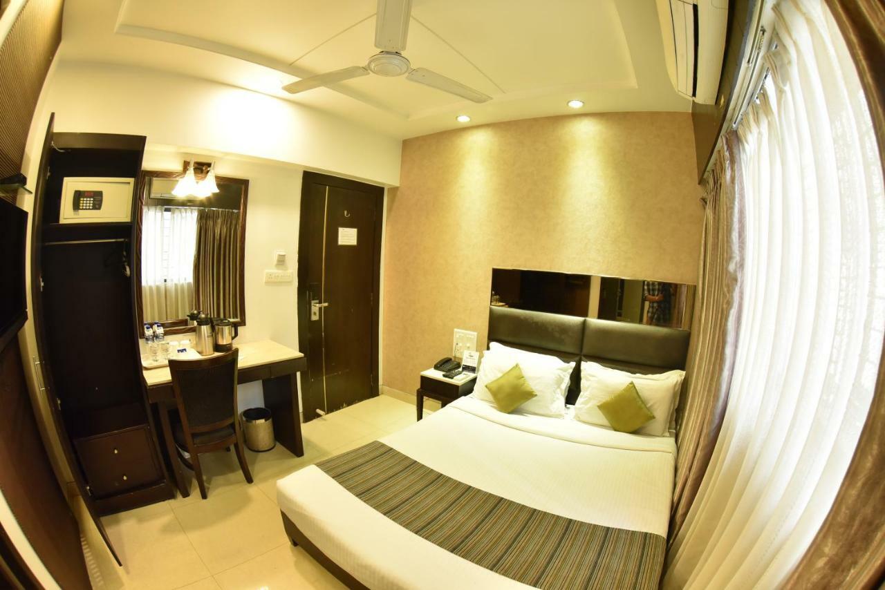 Hotel Manama Bombaj Zewnętrze zdjęcie
