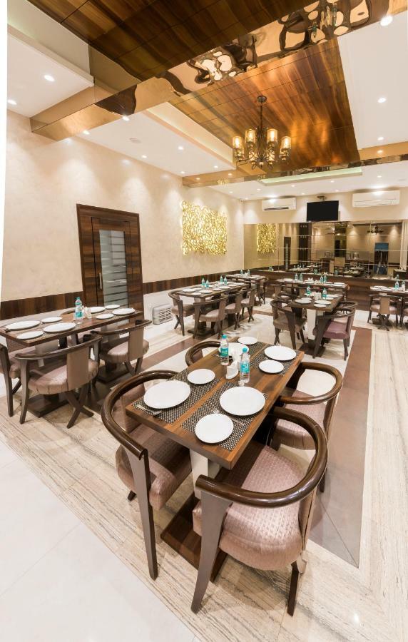 Hotel Manama Bombaj Zewnętrze zdjęcie