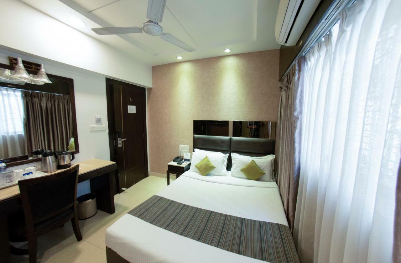 Hotel Manama Bombaj Zewnętrze zdjęcie