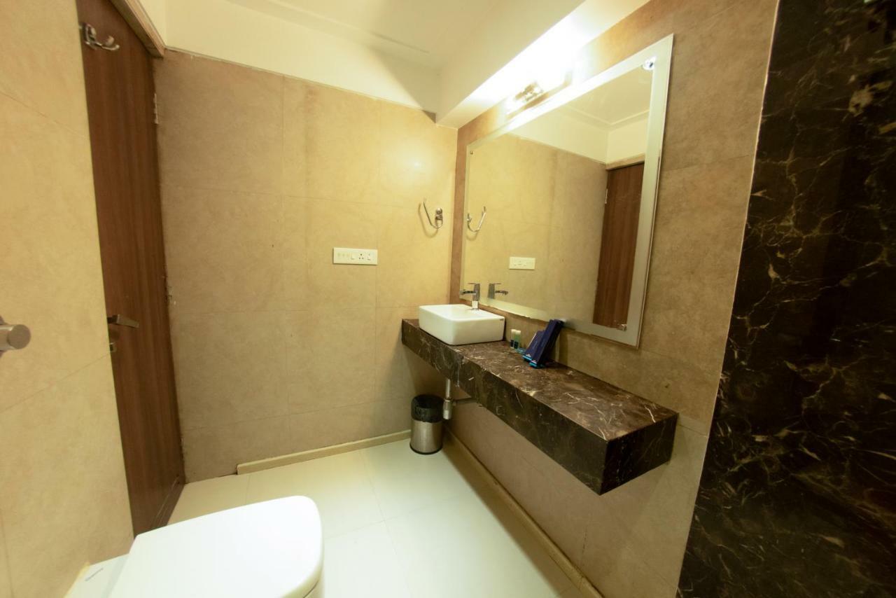 Hotel Manama Bombaj Zewnętrze zdjęcie